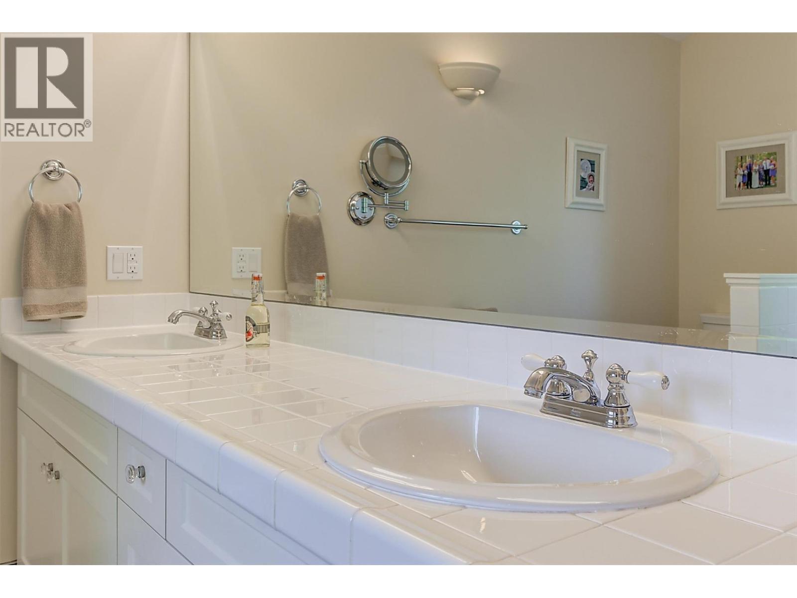 5127 Luckett Court. Kelowna, British Columbia