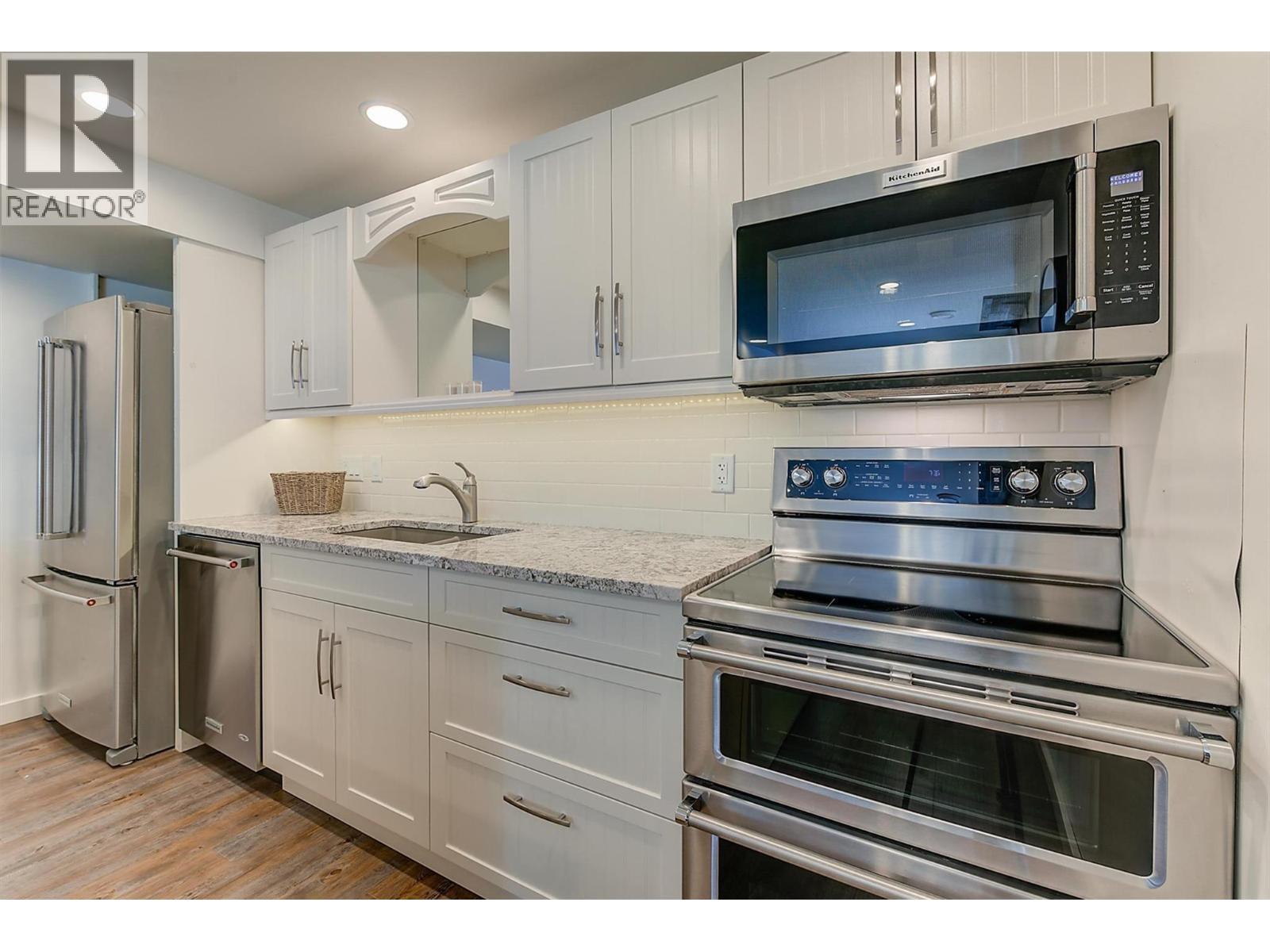 5127 Luckett Court. Kelowna, British Columbia