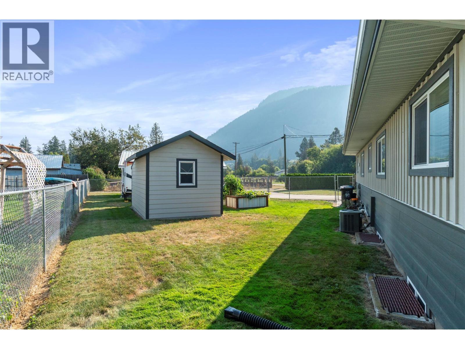 702 Second Avenue. Chase, British Columbia