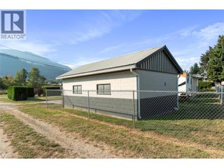 702 Second Avenue. Chase, British Columbia