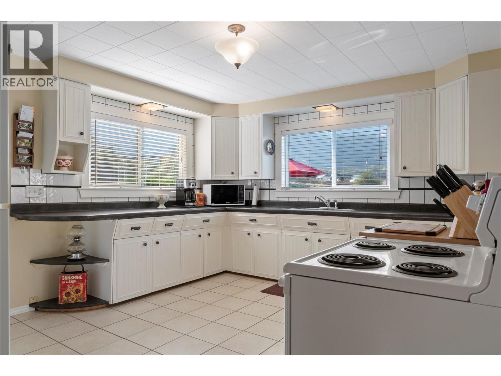 702 Second Avenue. Chase, British Columbia