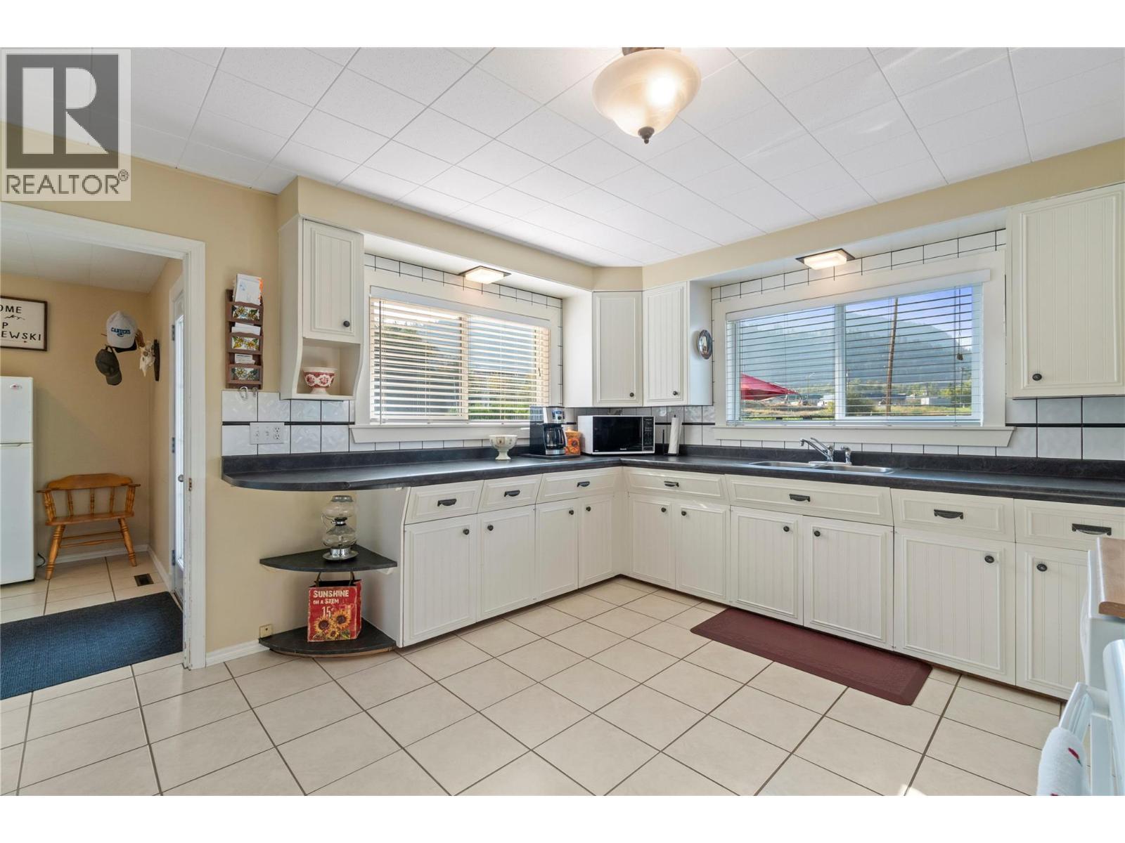 702 Second Avenue. Chase, British Columbia