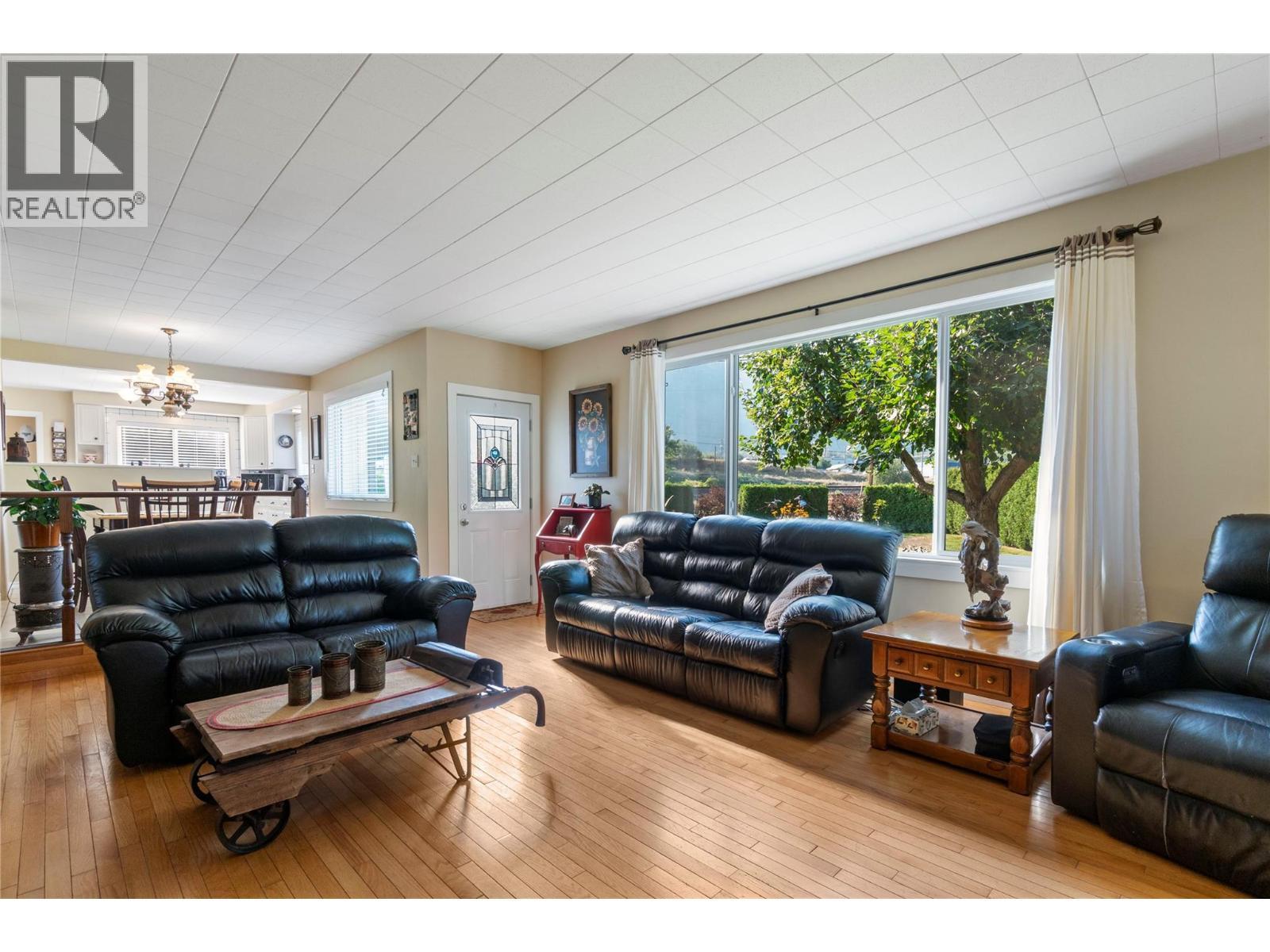 702 Second Avenue. Chase, British Columbia