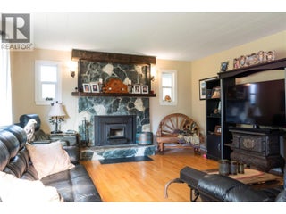 702 Second Avenue. Chase, British Columbia