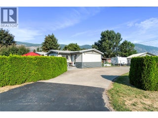 702 Second Avenue. Chase, British Columbia