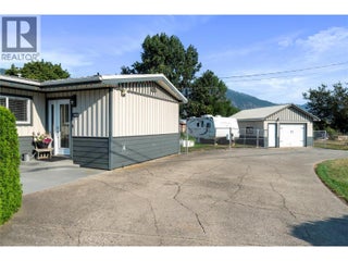 702 Second Avenue. Chase, British Columbia