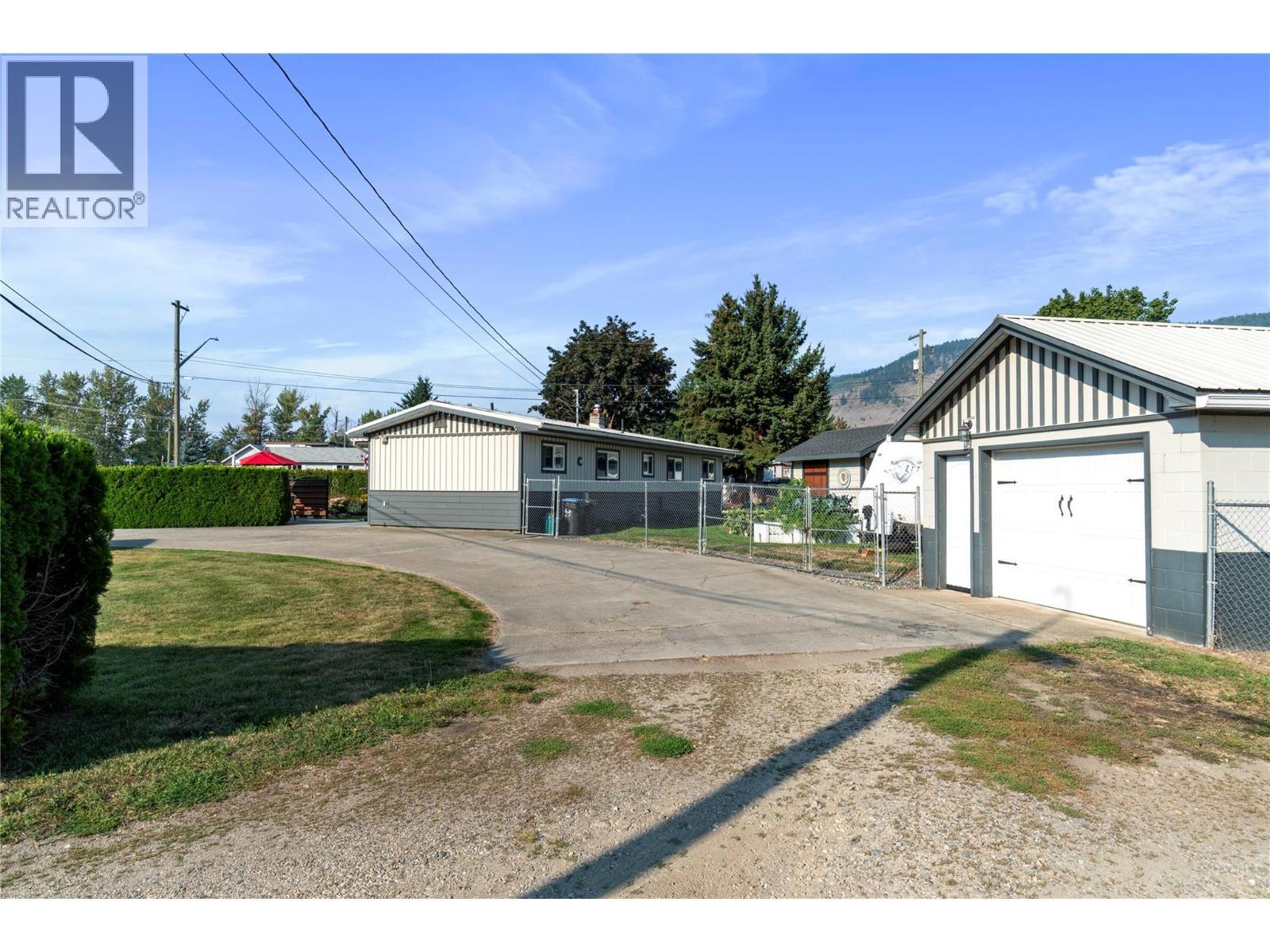 702 Second Avenue. Chase, British Columbia