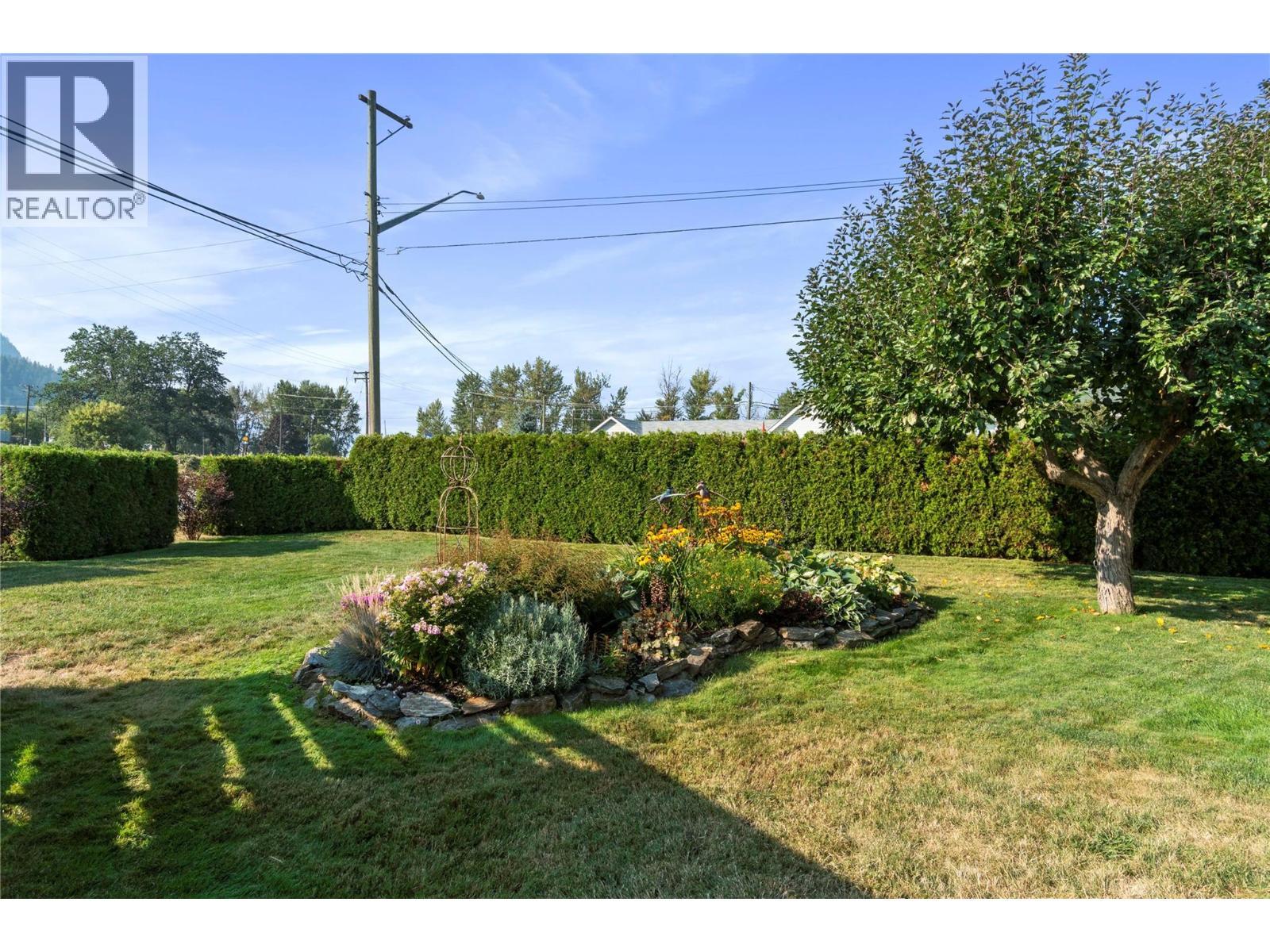 702 Second Avenue. Chase, British Columbia