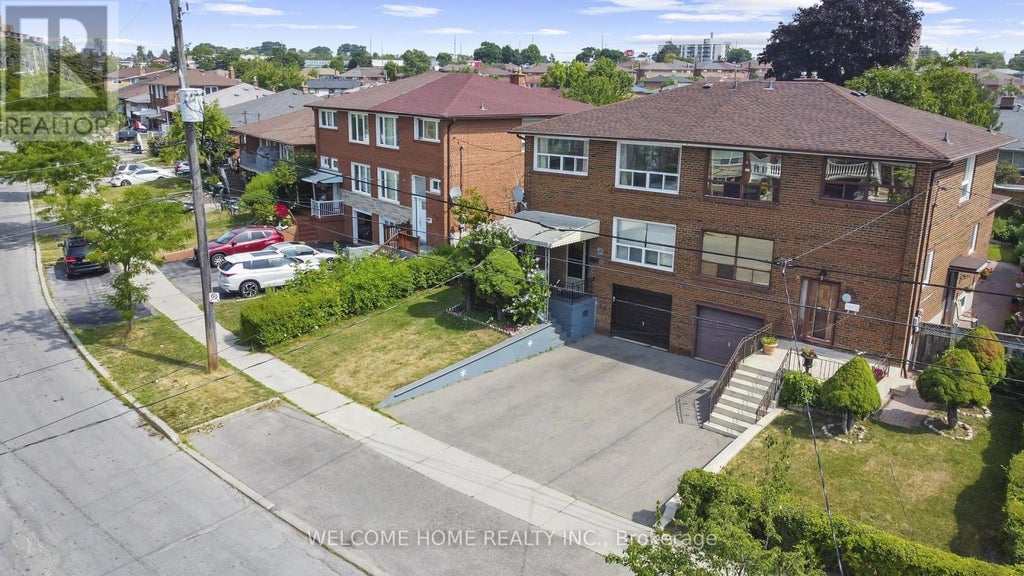 136 Ardwick Boulevard, Toronto (humbermede)