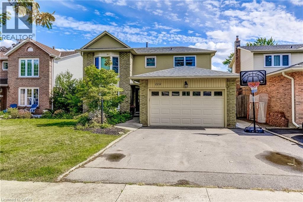 2212 Melissa Crescent, Burlington