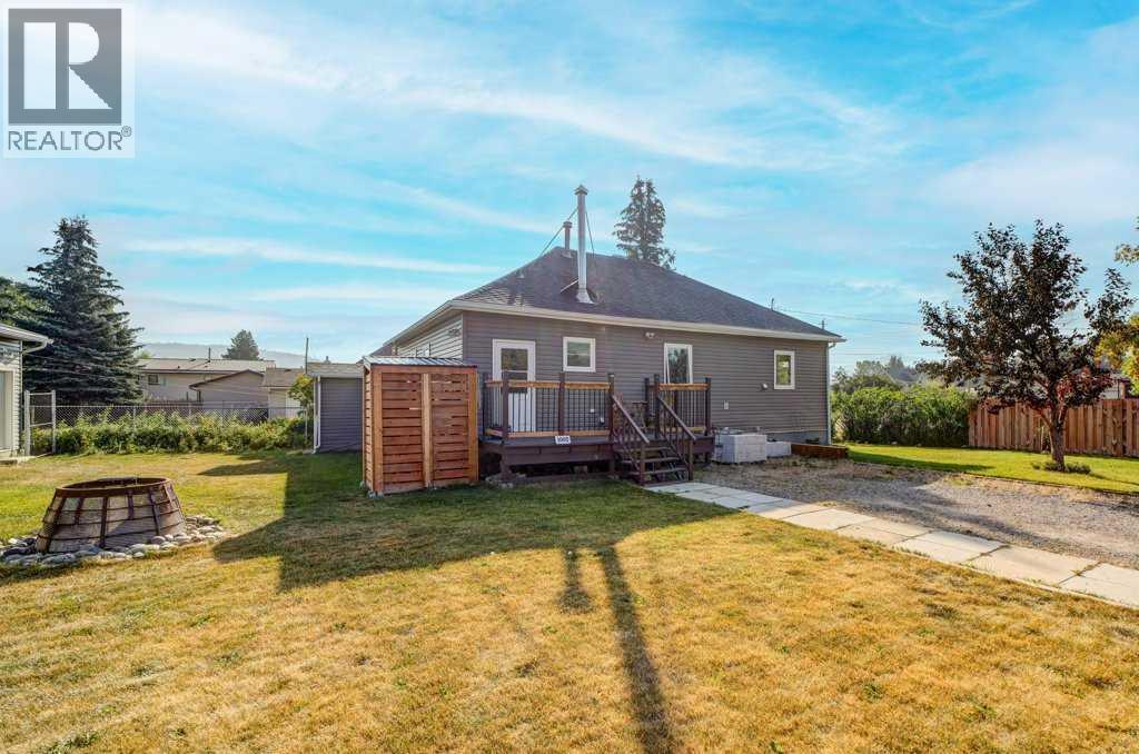 1002 227 Street, Hillcrest