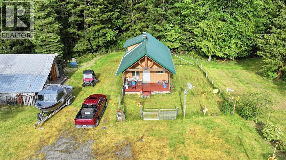 1514 Burgess Avenue, Masset