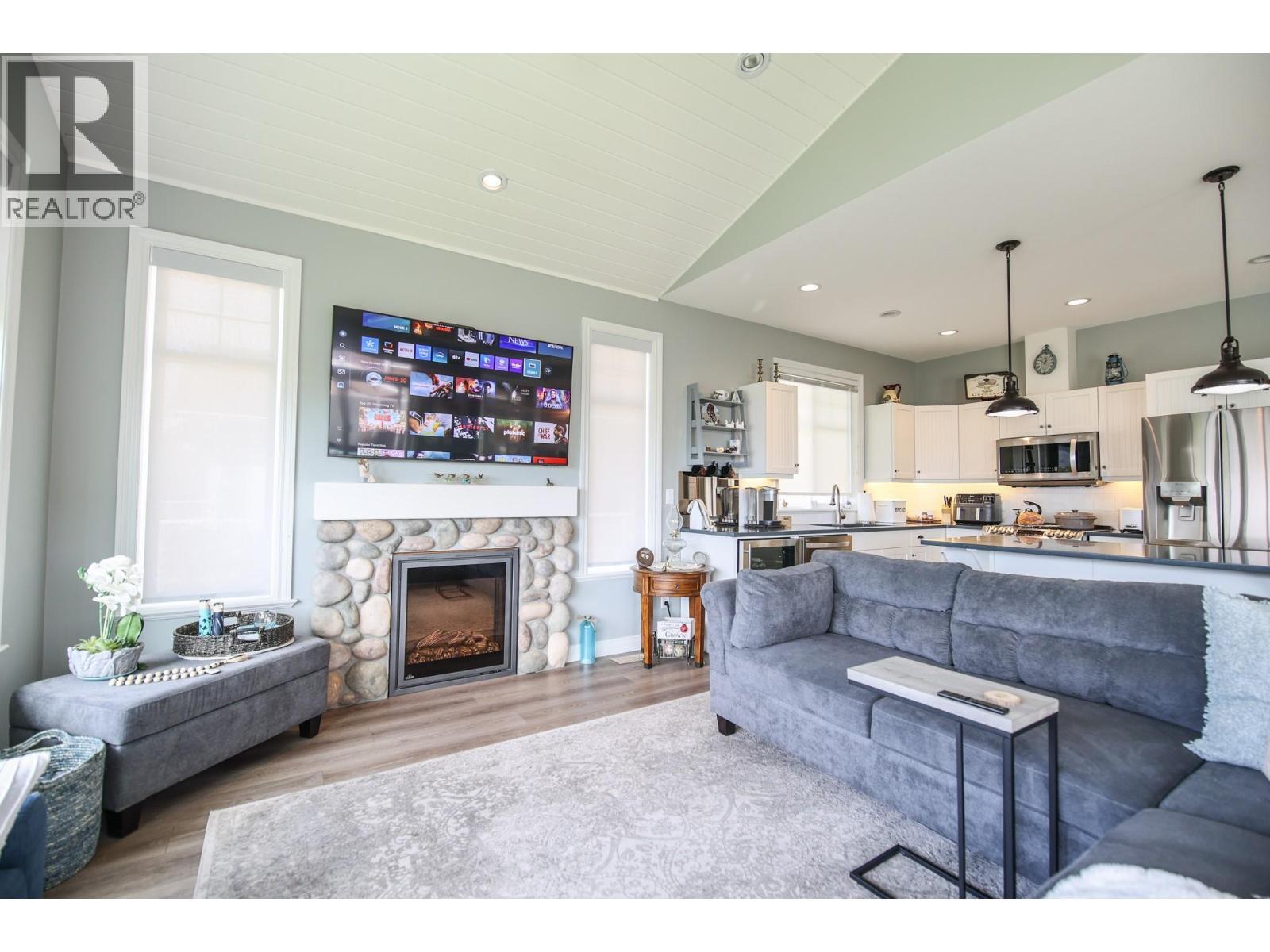 2450 Radio Tower Road Unit# 202. Oliver, British Columbia