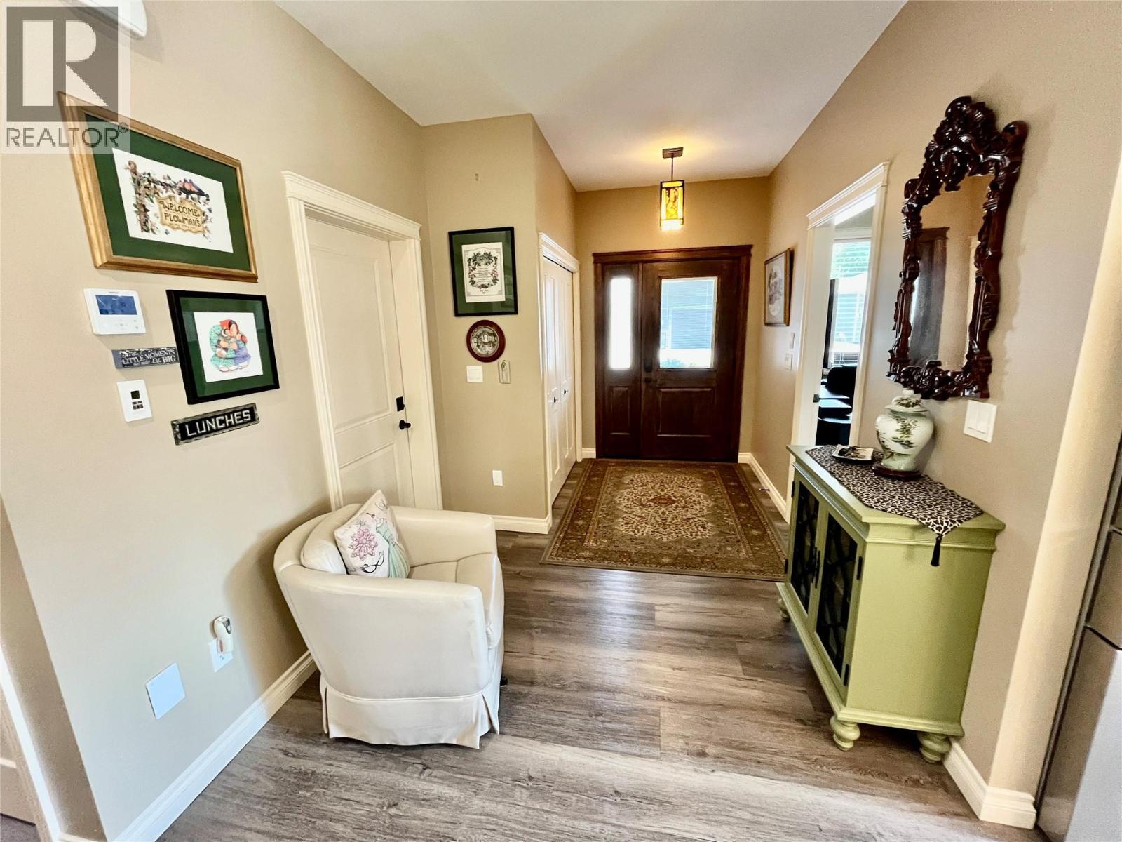 1132 Willow Row. Sicamous, British Columbia