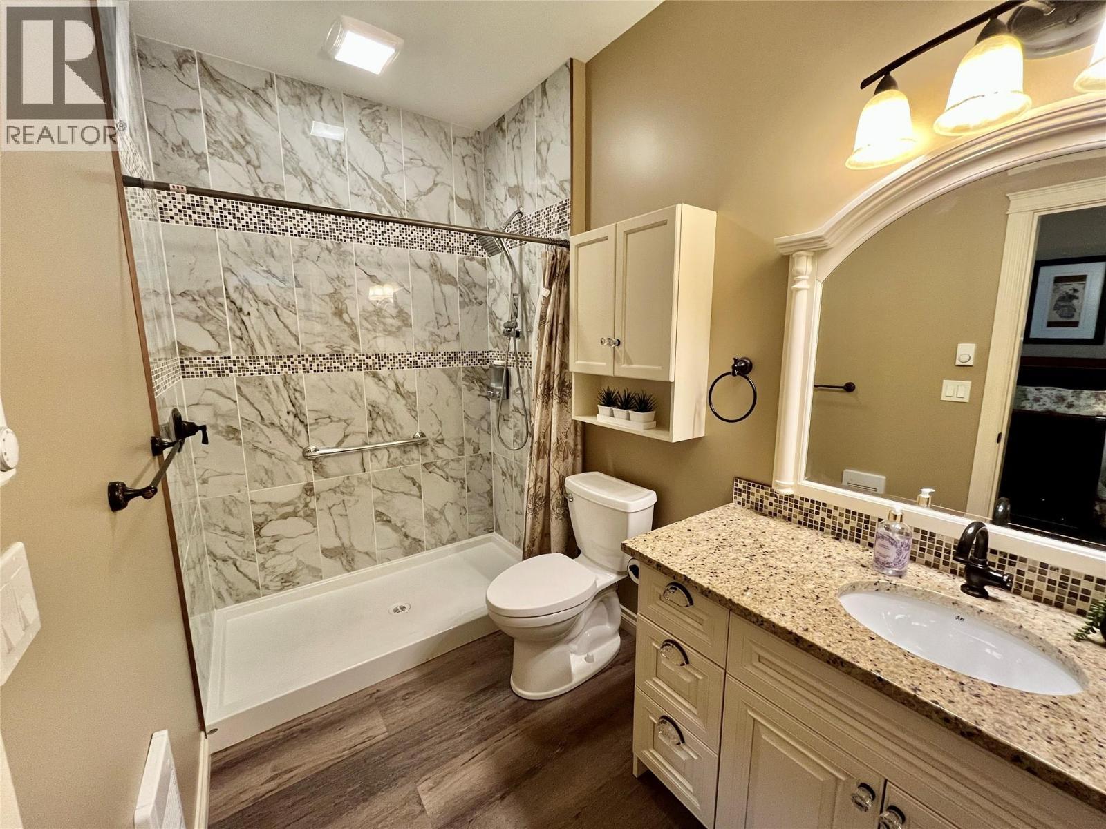 1132 Willow Row. Sicamous, British Columbia