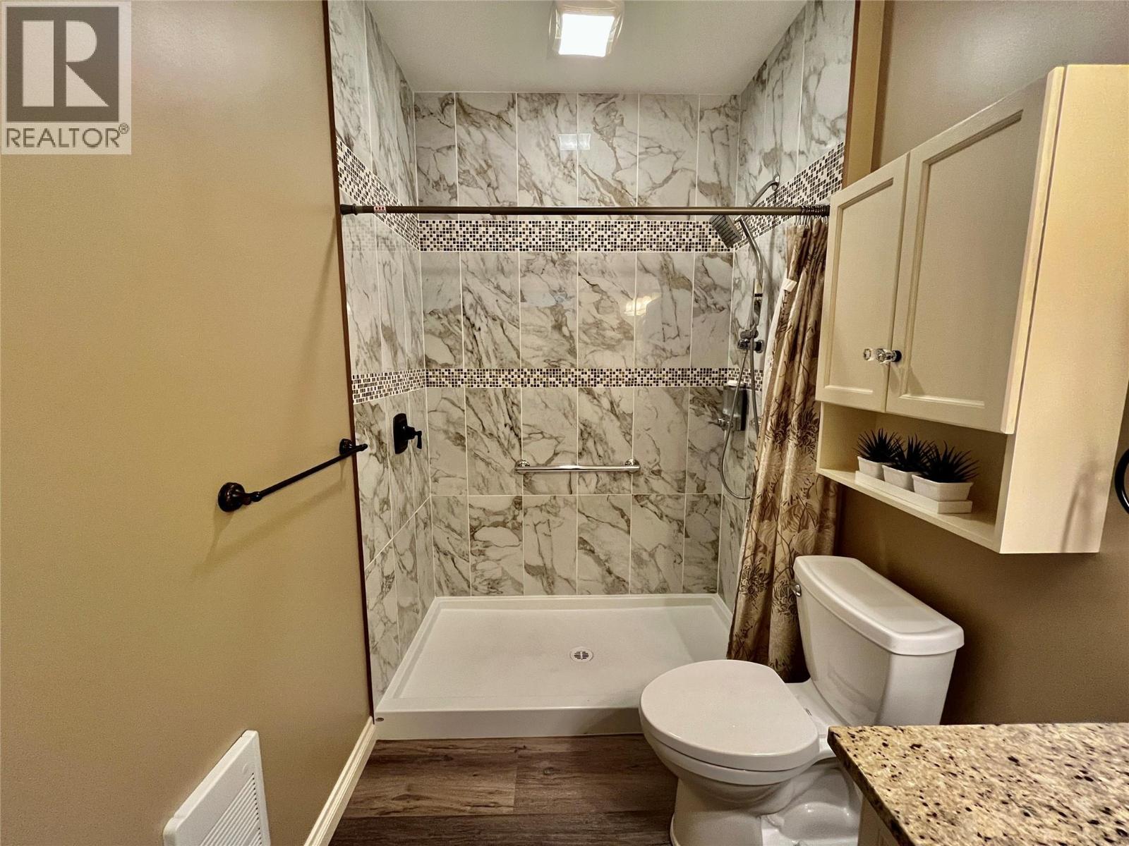 1132 Willow Row. Sicamous, British Columbia