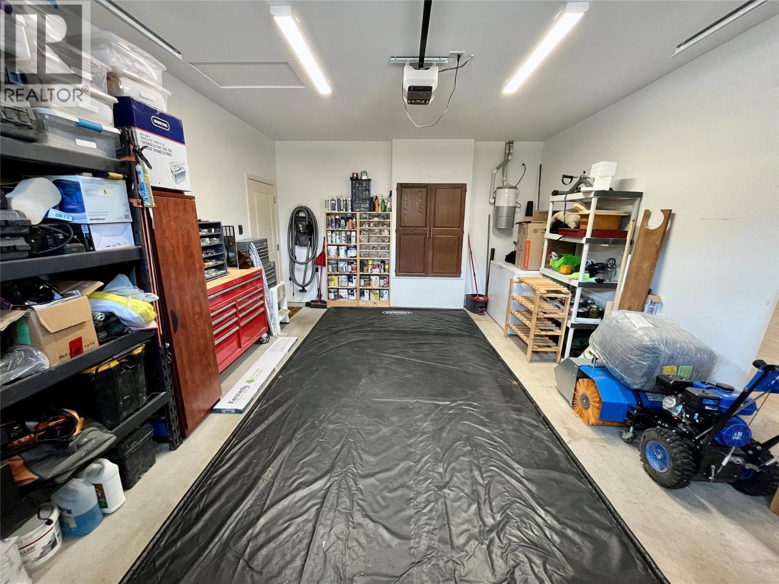 1132 Willow Row. Sicamous, British Columbia