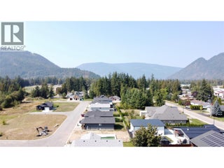 1132 Willow Row. Sicamous, British Columbia