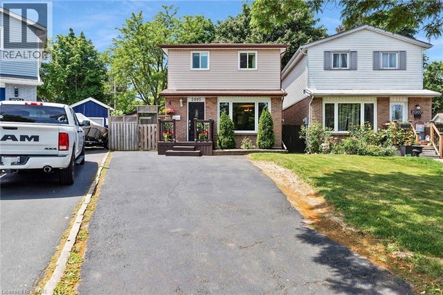 2005 Canning Court, Burlington