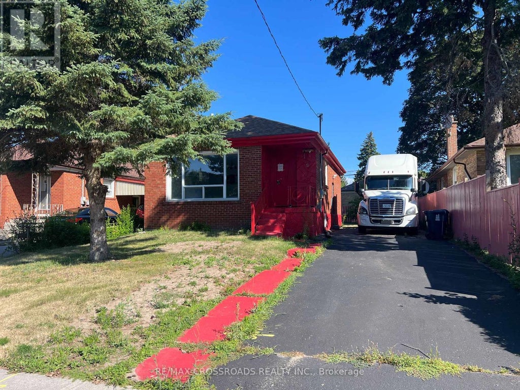 6 Seminole Avenue, Toronto (bendale)