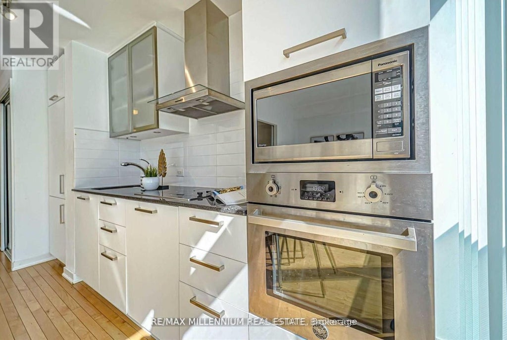 3612 - 14 York Street, Toronto (waterfront Communities)