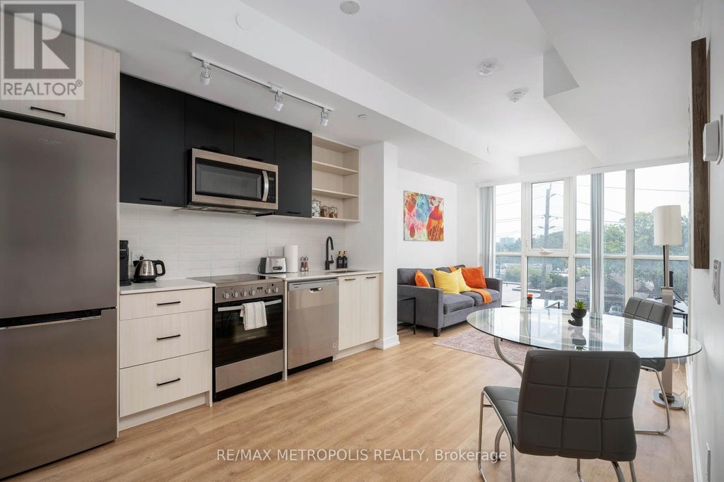 407 - 2300 Street Clair Avenue W, Toronto (junction Area)