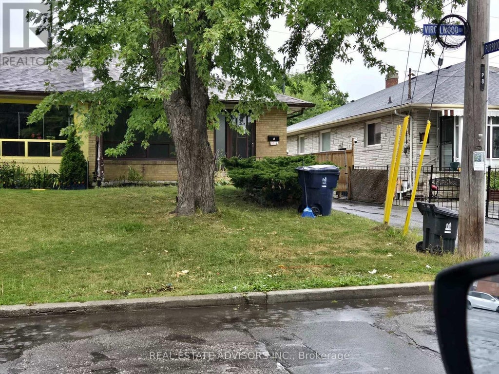 8 Virgilwood Drive, Toronto (westminster-Branson)