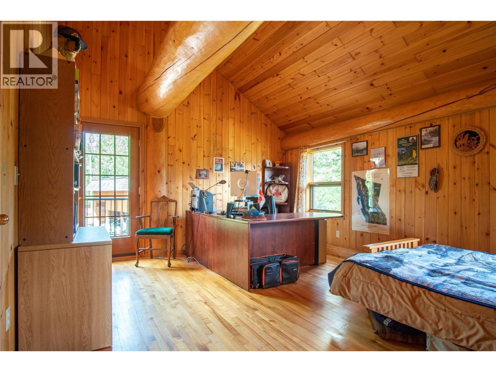 20 Valeview Road. Lumby, British Columbia