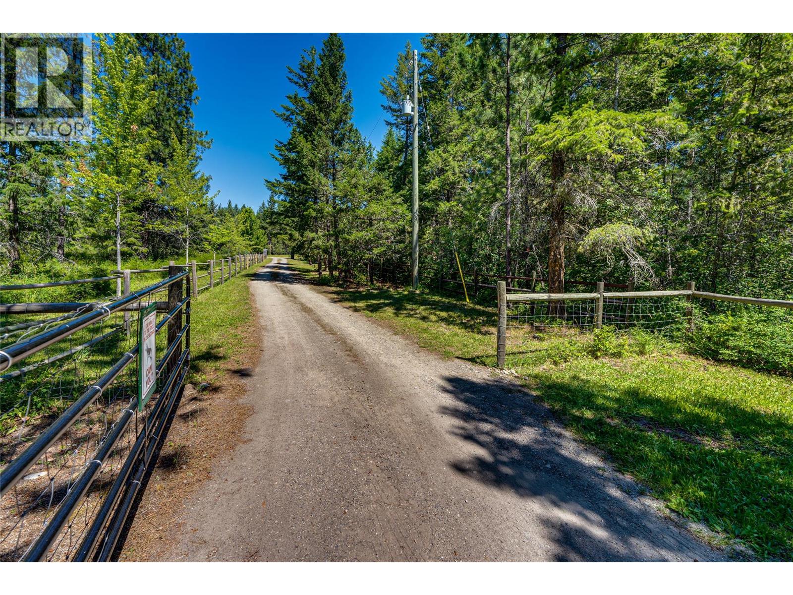 20 Valeview Road. Lumby, British Columbia