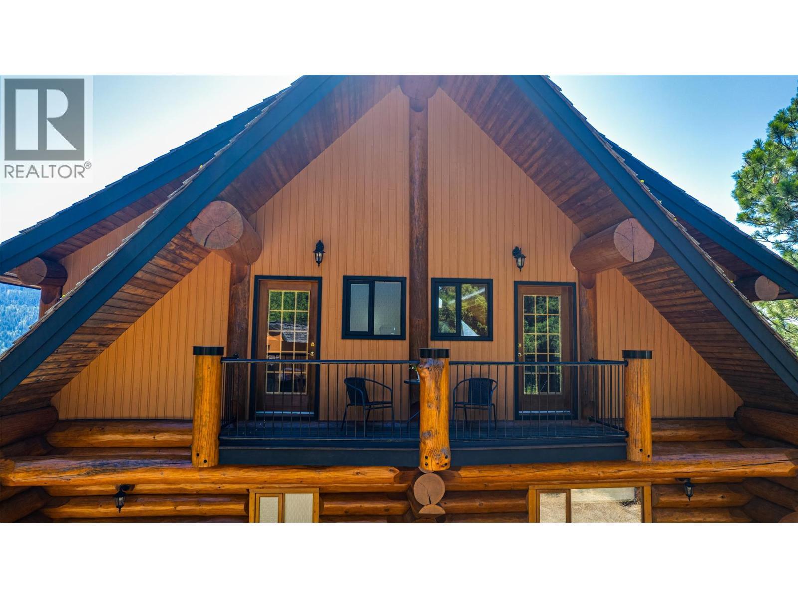 20 Valeview Road. Lumby, British Columbia