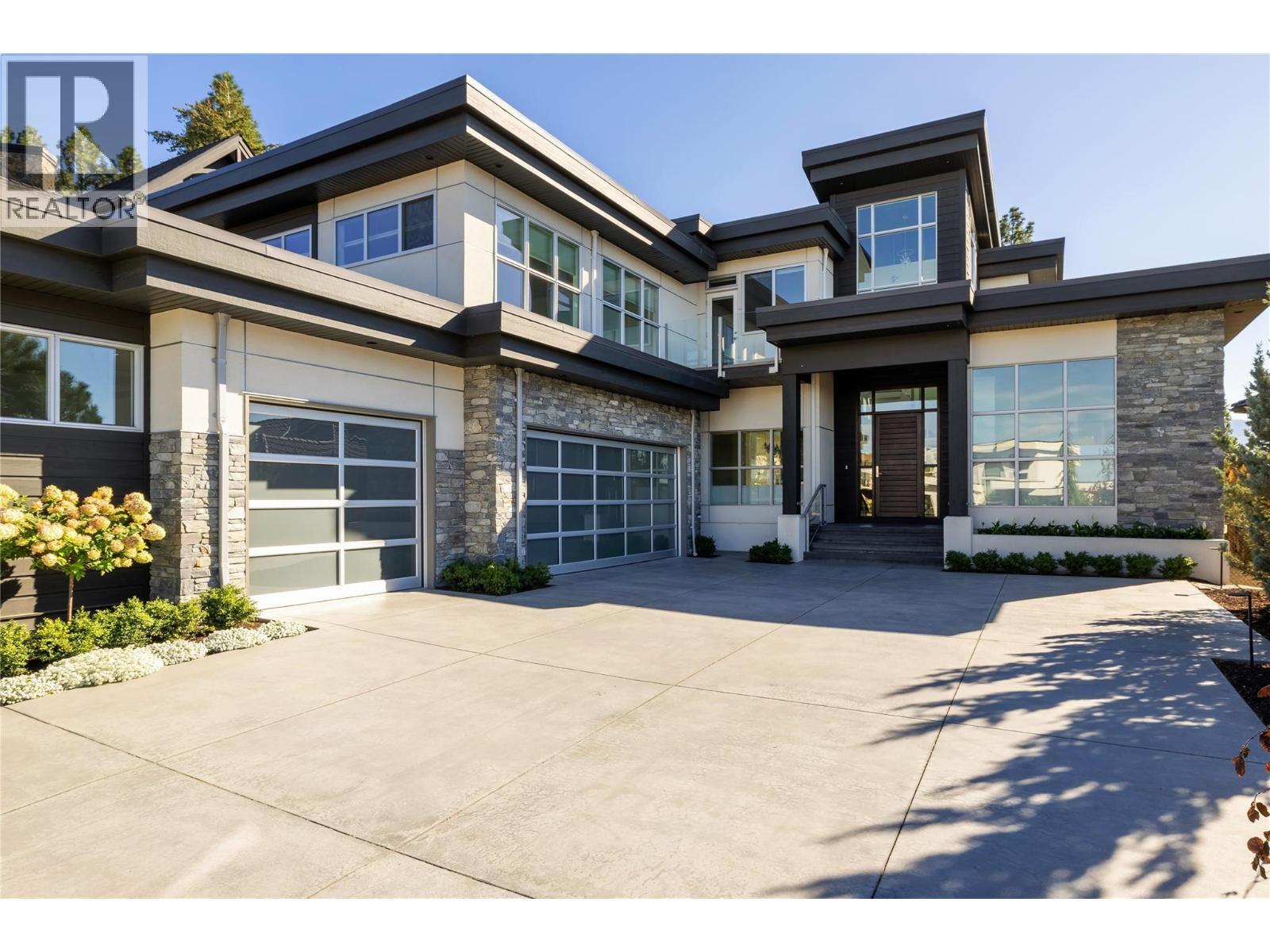 1049 Westpoint Drive. Kelowna, British Columbia