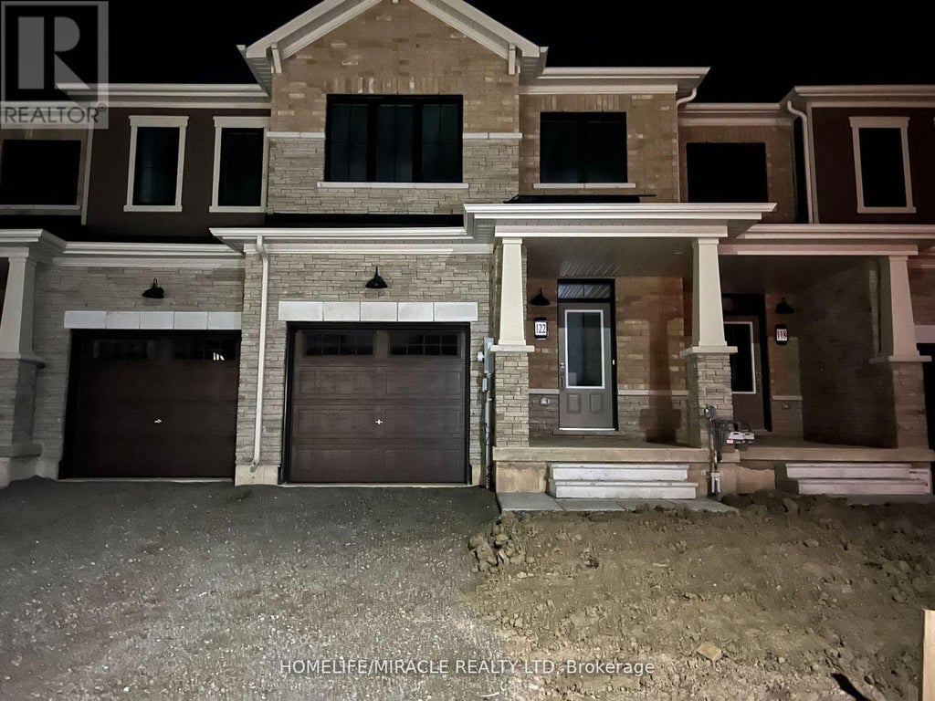 122 Varsity Drive, Welland (dain City)