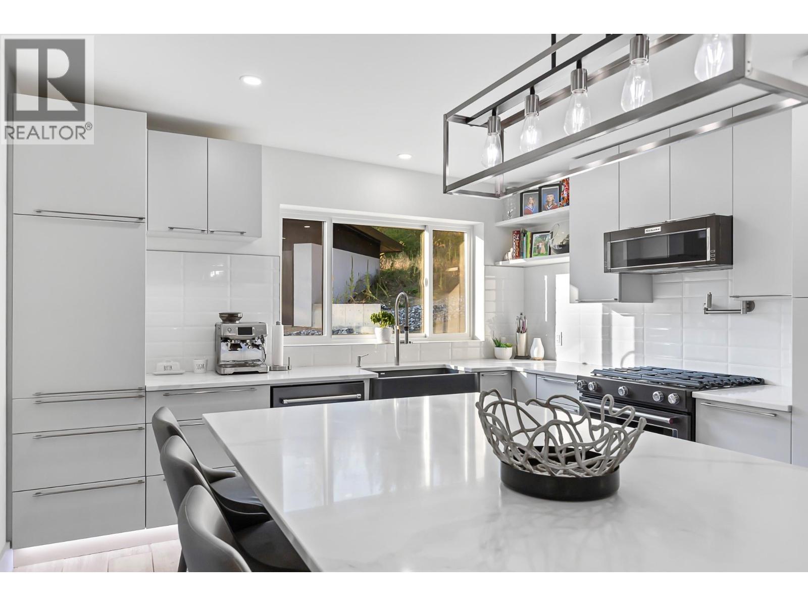 8195 Jackpine Road. Vernon, British Columbia