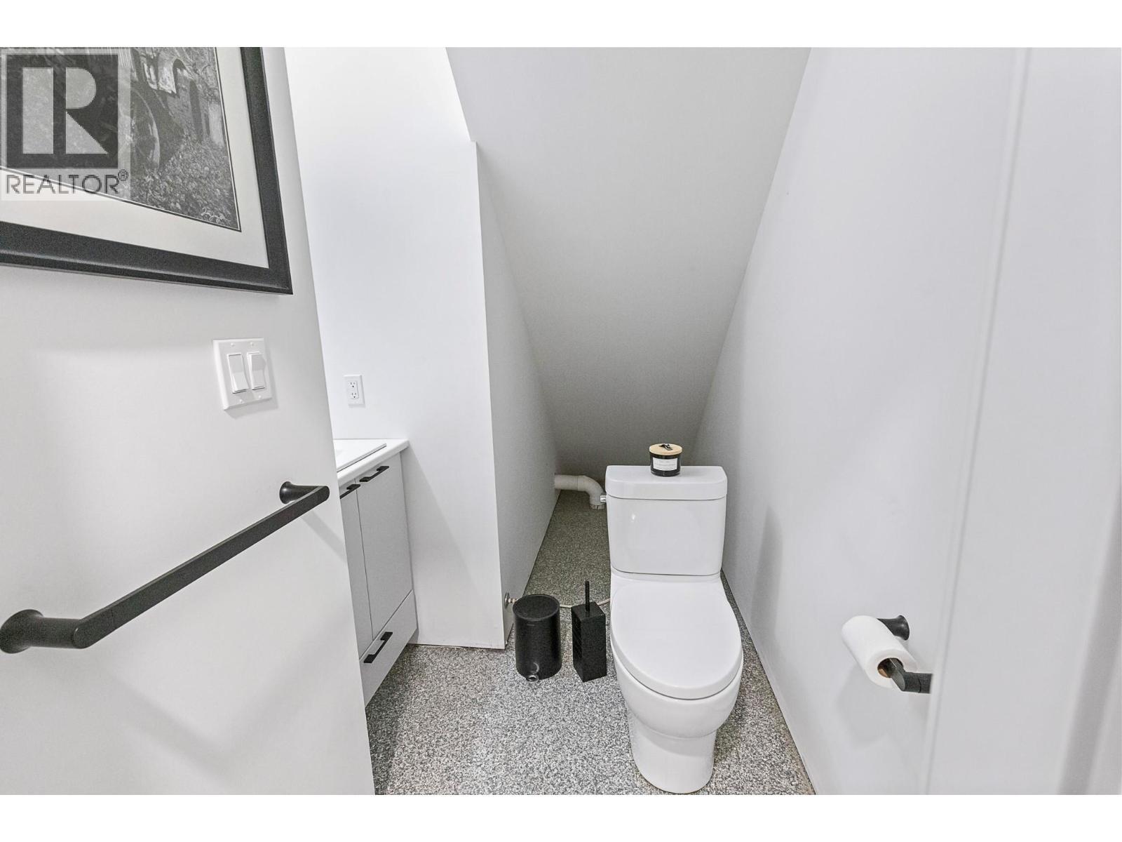 8195 Jackpine Road. Vernon, British Columbia