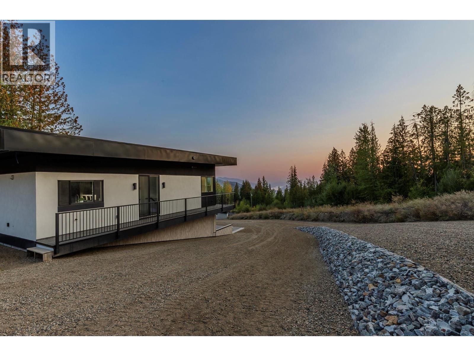 8195 Jackpine Road. Vernon, British Columbia