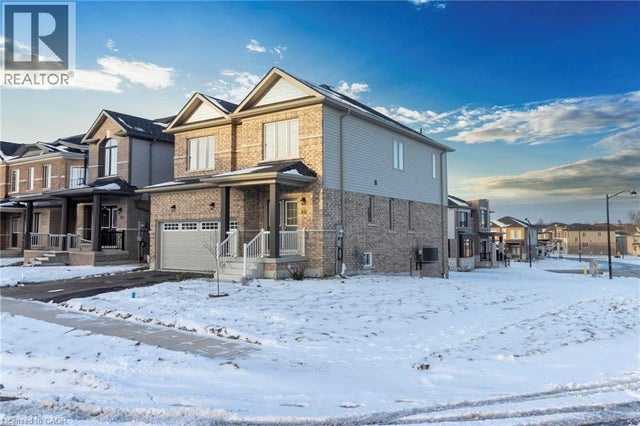 36 Ford Street, Paris