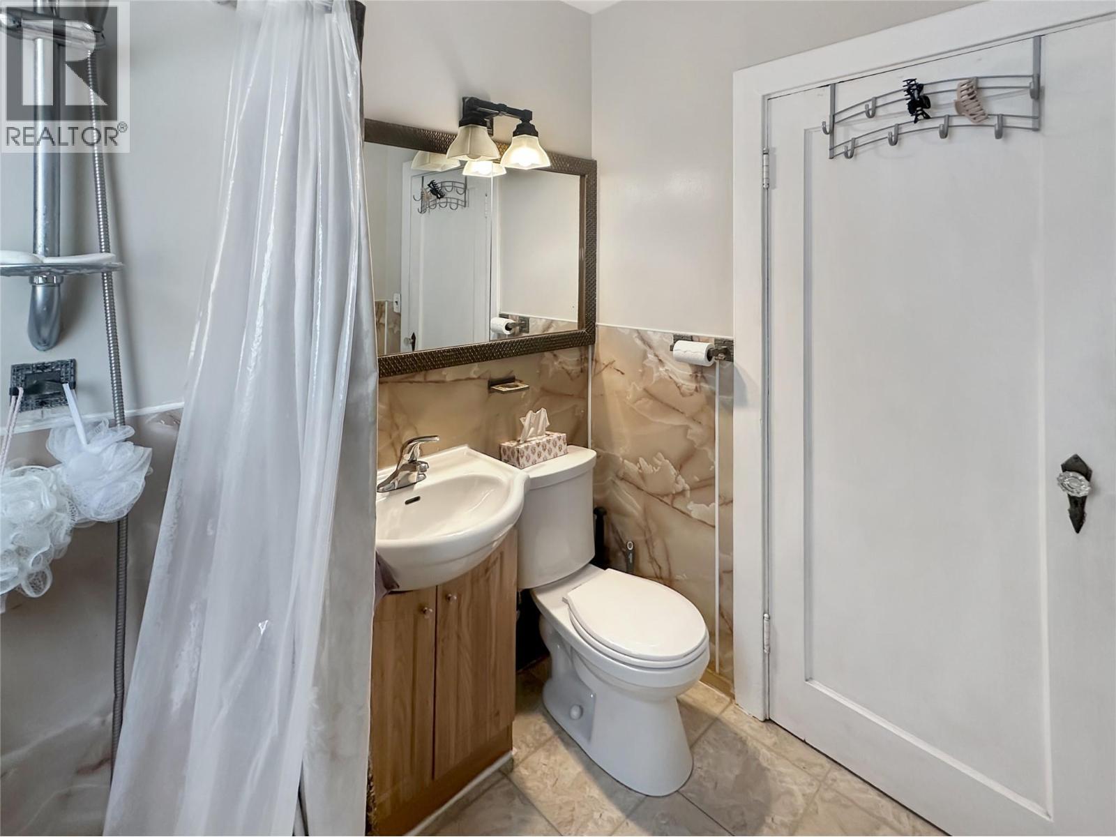 60 Angela Avenue. Princeton, British Columbia