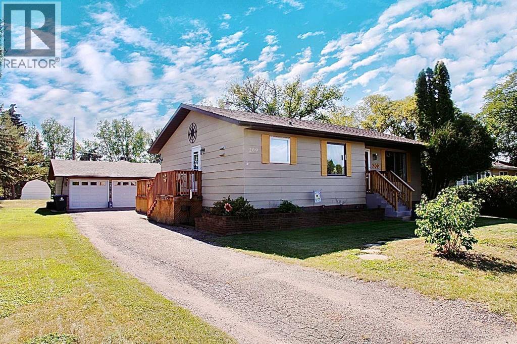 209 2 Avenue E, Maidstone