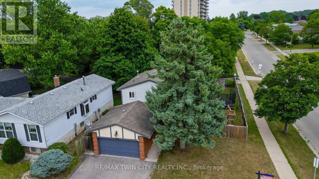 204 Country Hill Drive, Kitchener