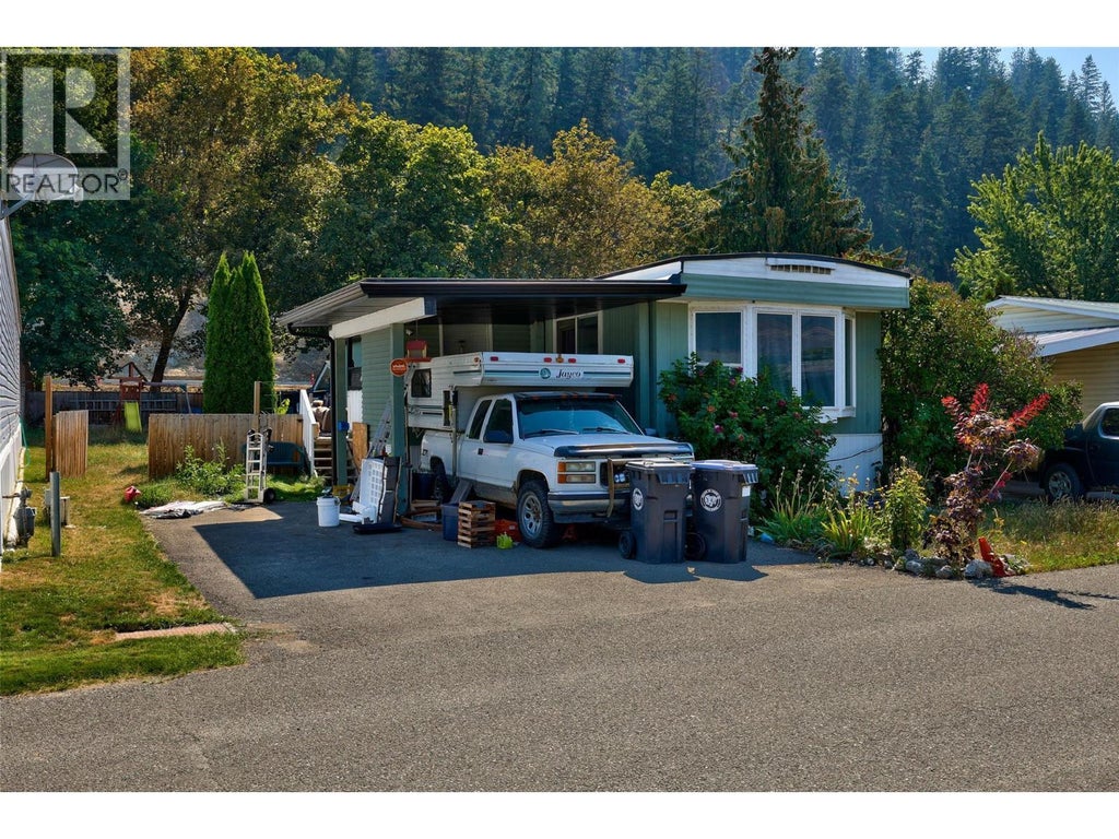 161 Shuswap Avenue Unit# 13, Chase