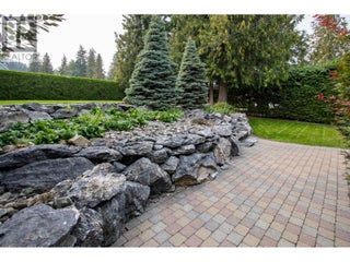 3075 Waverly Road. Sorrento, British Columbia