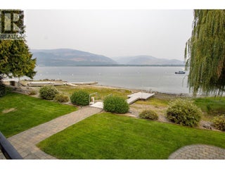 3075 Waverly Road. Sorrento, British Columbia