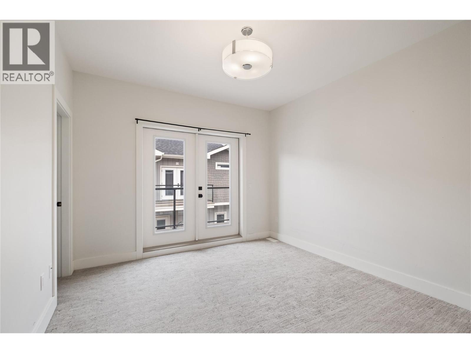 644 Lequime Road Unit# 4. Kelowna, British Columbia