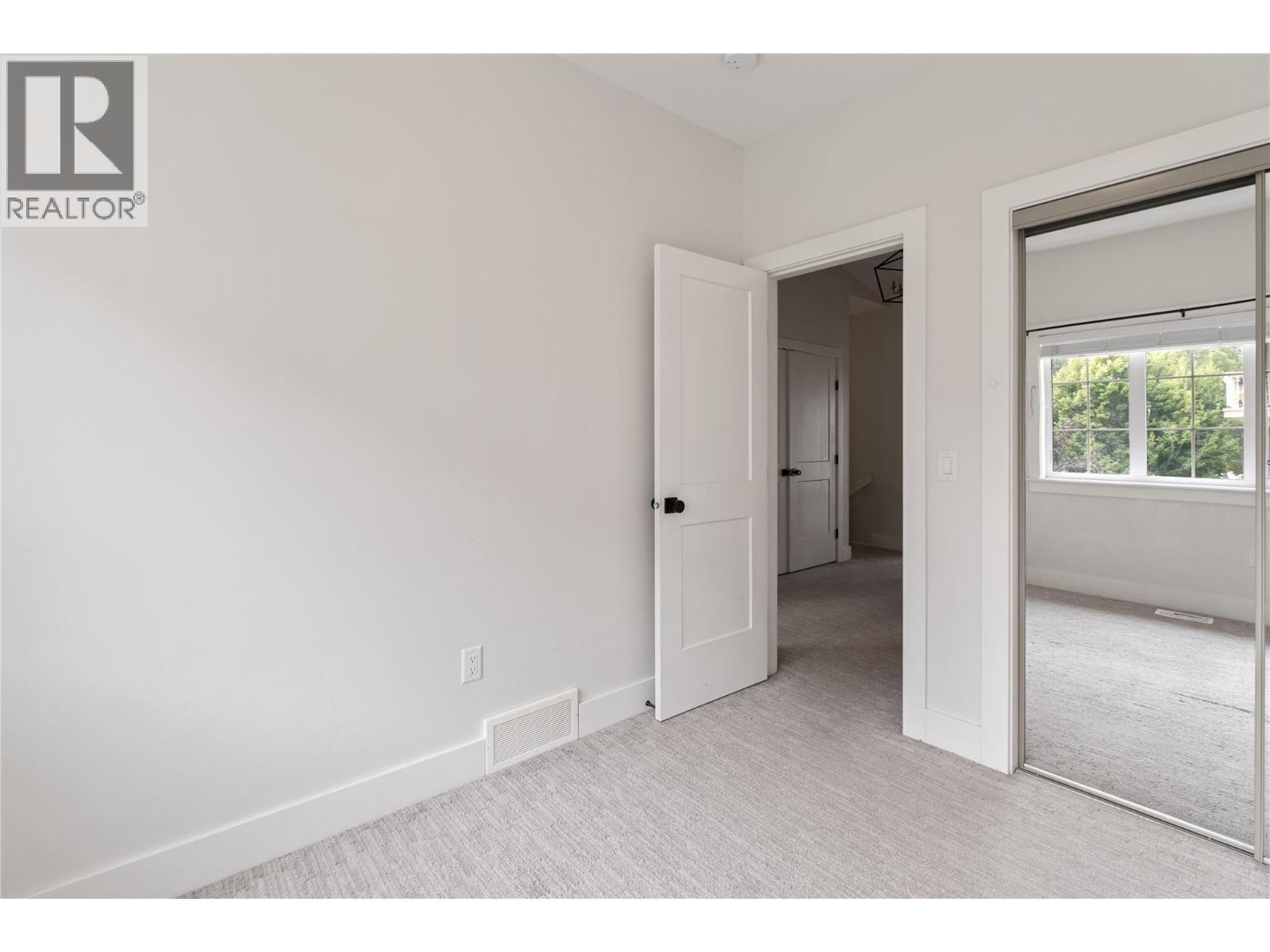 644 Lequime Road Unit# 4. Kelowna, British Columbia