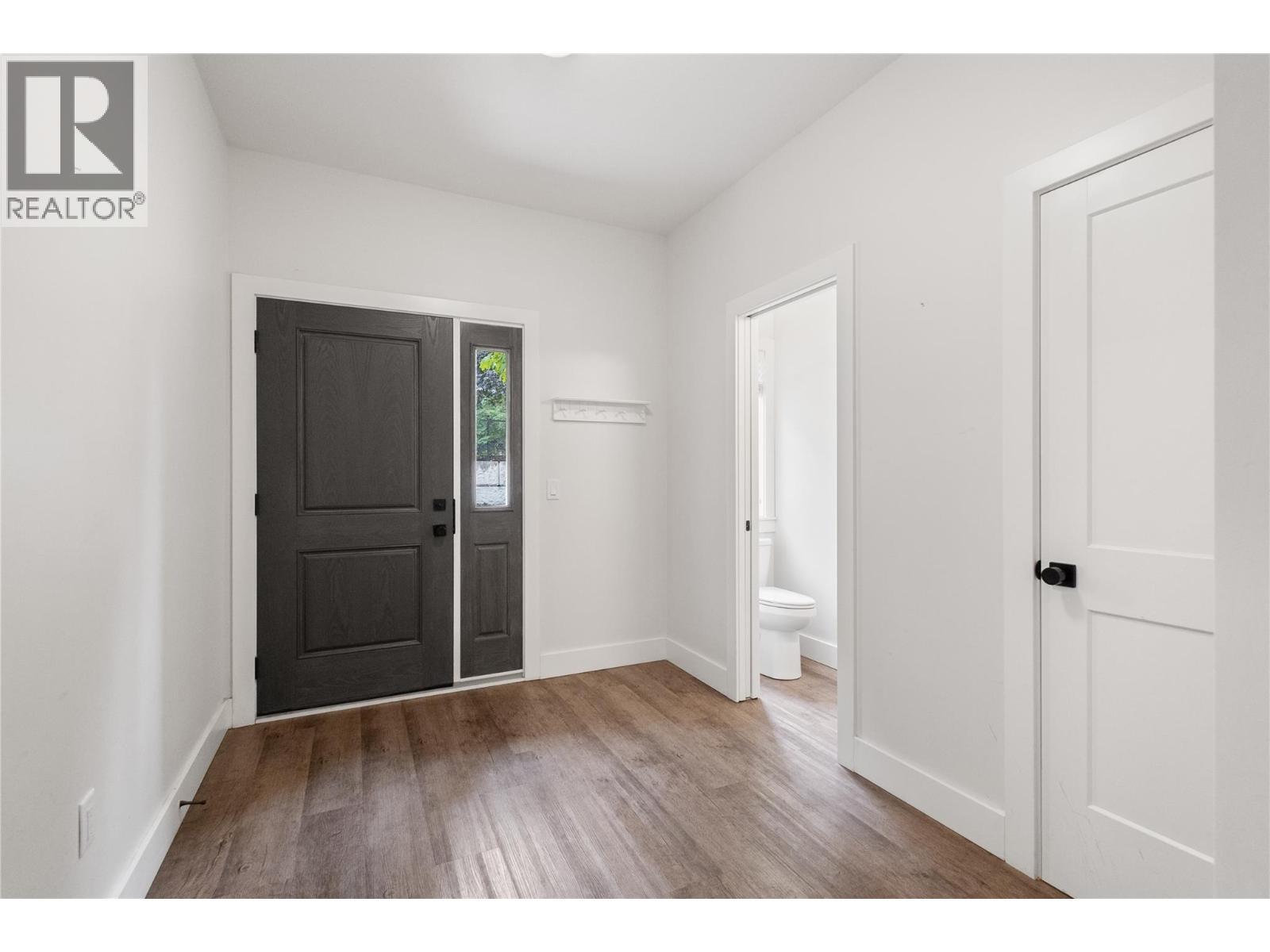 644 Lequime Road Unit# 4. Kelowna, British Columbia