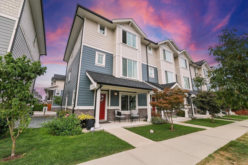 40 19501 74 Avenue, Surrey