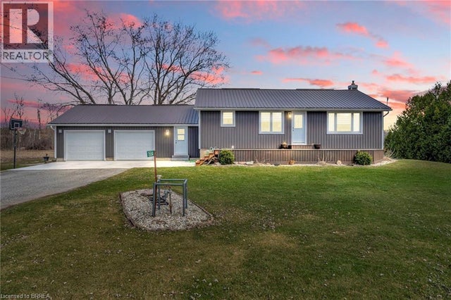 1684 Hazen Road, Langton