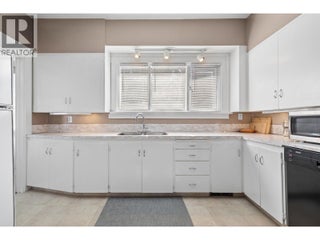 1830 Riverside Avenue. Kelowna, British Columbia