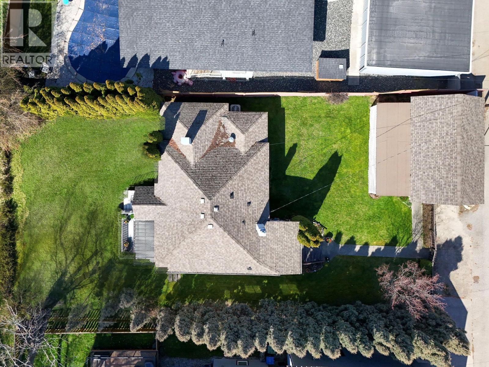 1830 Riverside Avenue. Kelowna, British Columbia