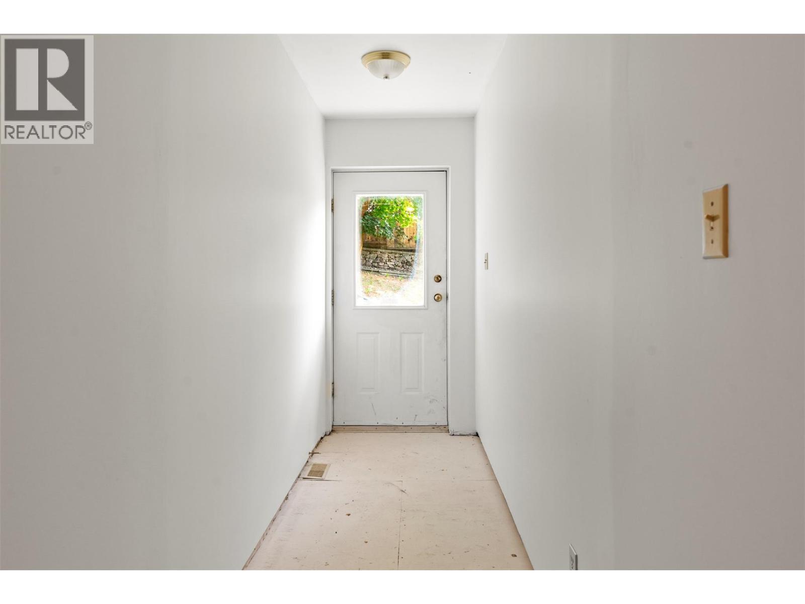 2804 25 Street. Vernon, British Columbia